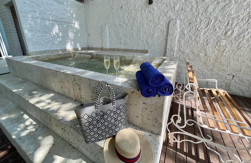 Casa Azul beachfront mansion in Castillogrande Full Photo 20